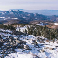 日本百名山・四阿山中腹からの雪化粧の景色の写真