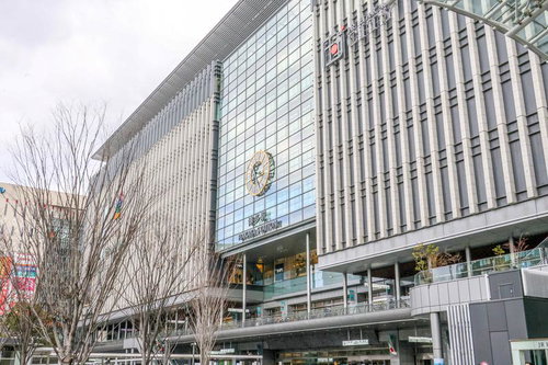 JR博多駅前の駅ビル外観