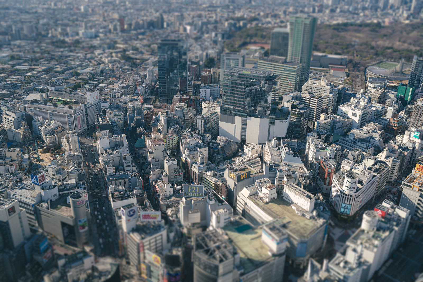チルトシフト効果で撮影された渋谷の都市景観