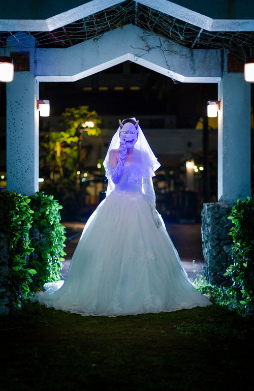 ウェディングドレス姿で激怒する鬼嫁、破局寸前の結婚式トラブル