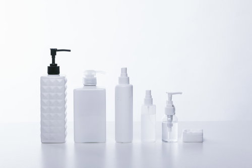 スキンケア化粧水と乳液の容器、ボトル、ポンプ式