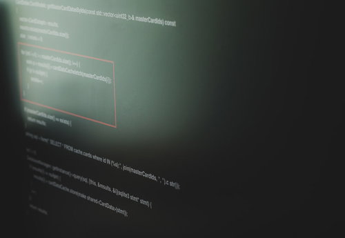 この赤枠はエンジニアの血で囲っています、C++のコーディング画面