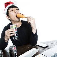 クリぼっち同士のビデオチャット飲み会の写真