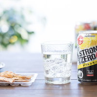 ストロングゼロとあたりめの缶チューハイセットの写真