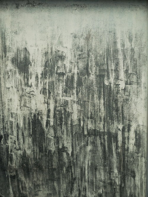 激しく塗装が剥がれたコンクリート壁のテクスチャー