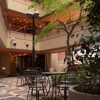 五反田ヒルズニコニコタウンの中庭テラスの写真