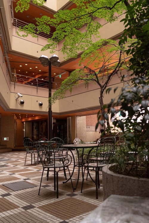 五反田ヒルズニコニコタウンの中庭テラス