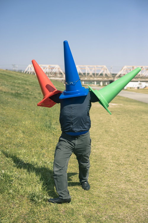 中年太りした怪人三角コーンマンがあらわれた