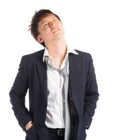 取引先に催促行ったら返り討ちにあった男性の写真