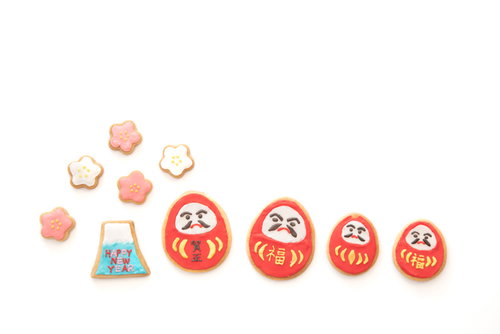 ハッピーニューイヤーだるまとアイシングクッキー