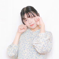 にゃんにゃんポーズをする嫁のかわいいポージングの写真