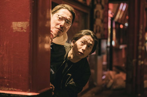 修羅場にドン引きする探偵のふたりが張り込み中に驚く瞬間