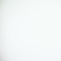 柔らかなボケと光が広がるマットな光の背景の写真