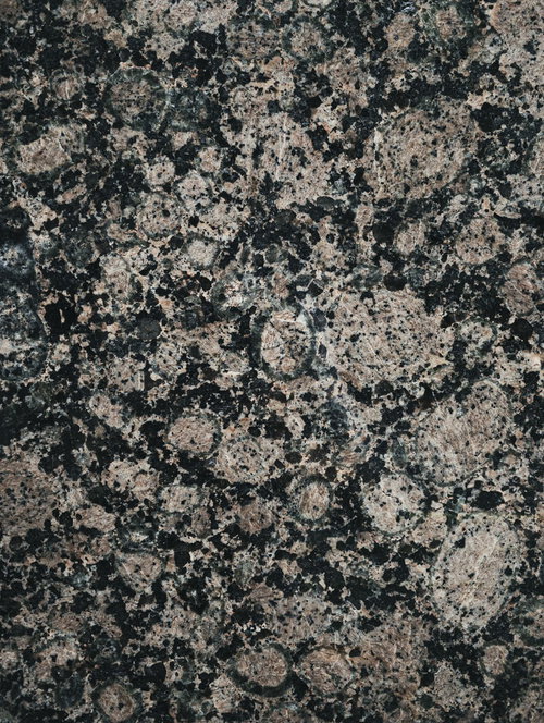 グレー系石材タイルの表面テクスチャーと自然な風合い