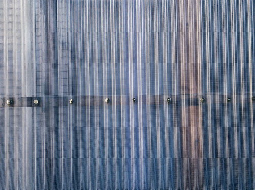 塩ビの波板テクスチャ、青みがかったグレーの縦縞模様