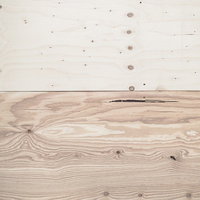 色味が違う二色のベニヤ板の木目とフシの質感の写真