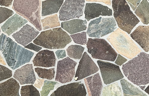 大小変わった大きさの自然石乱形タイル