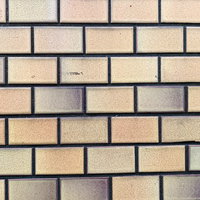 色褪せたパステルカラーのタイル壁のテクスチャーの写真
