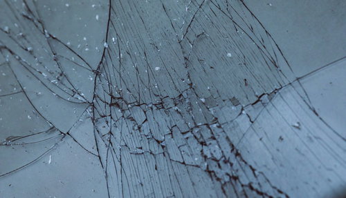 ヒビが入ったフィルムのクラックテクスチャー