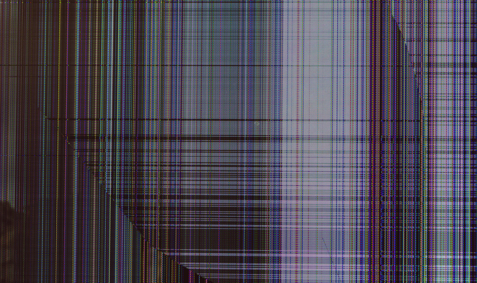 故障して画面に縦横の線やノイズが表示された液晶モニター