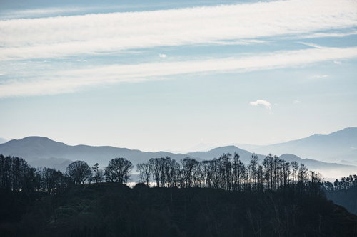 戸隠バードラインから見える葛山城（かつらやまじょう）跡