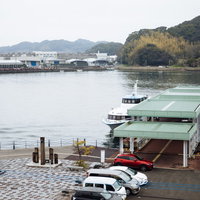 時津港に建つ日本二十六聖人上陸の地の記念碑の写真