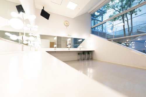 とぎつカナリーホールの控室・メイク室の様子