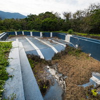 徳之島ニューオータニ・ホテルの廃墟と化したプール跡の写真