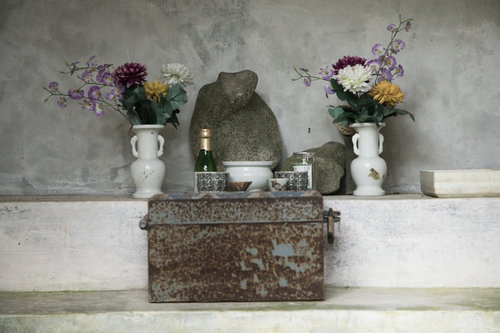 徳之島の伝統文化、持ち上げた際の重さで吉凶を占うビンジルガナシ