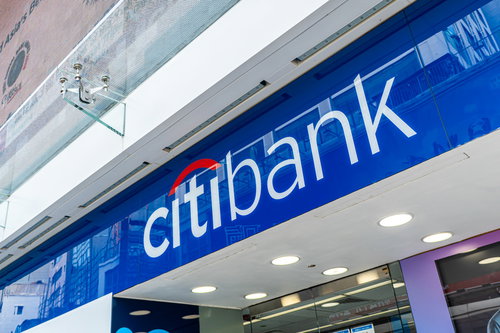 アメリカに本拠を構えるシティバンクの支店看板