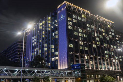 夜の香港、インターコンチネンタル グランドスタンフォード香港