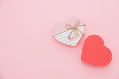 恋が叶うハート型ギフトボックス、バレンタインプレゼント用品