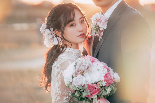 恋敵に勝って「幸せな私を見て」と煽る新婚女子のウェディング