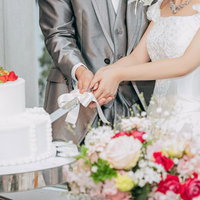 ウエディングケーキ、入刀です！の写真