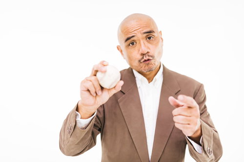 野球解説者が指摘する男性のビジネスプレゼンテーション
