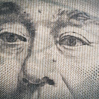 一万円札・福沢諭吉の顔アップの写真