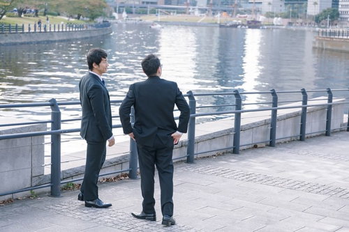 そろそろ日も暮れるし今日は帰りますか