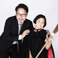 ハロウィンの時期にヴィレバンで子役タレントを売り込むマネージャーの写真