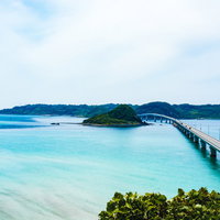 南側展望台より眺める角島大橋の写真