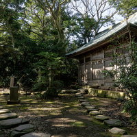 航海、漁業の守護神として崇敬されている大湊神社の拝殿の写真