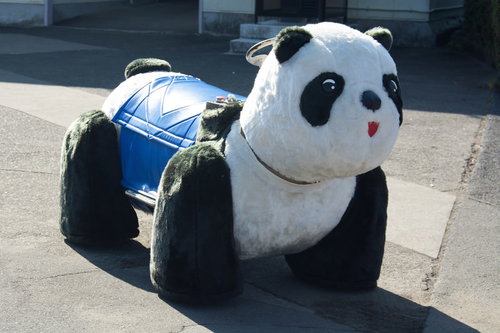 とおりゃんせが流れてきそうなパンダの乗り物