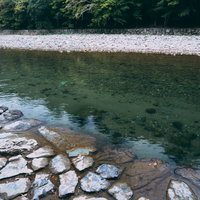 五十鈴川の清い流れで清める皇大神宮（伊勢神宮・内宮）御手洗場（みたらし）の写真