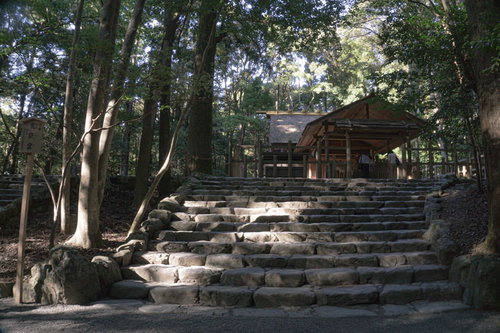 天照大御神の「荒御魂」をお祀りする内宮第一の別宮・荒祭宮（あらまつりのみや）